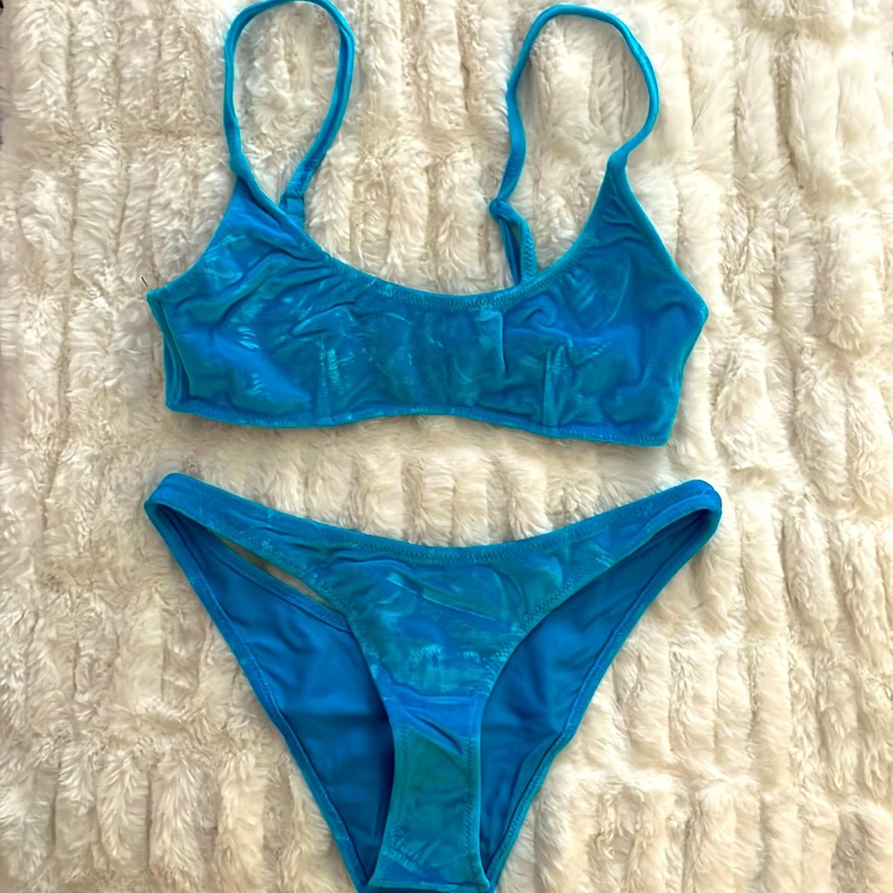 Triangl velvet swimsuit 🩱 💙